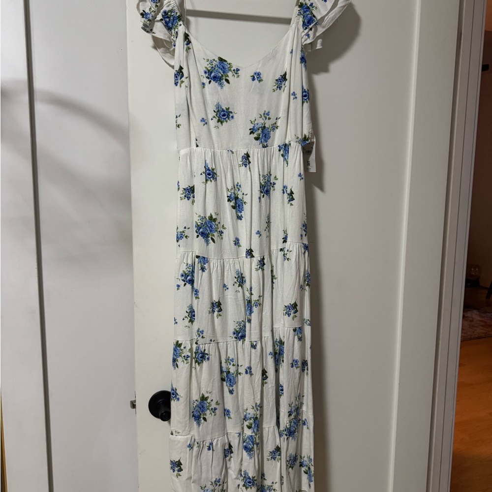 ARULA Blue and White Floral Dress NEW! NEVER WORN!